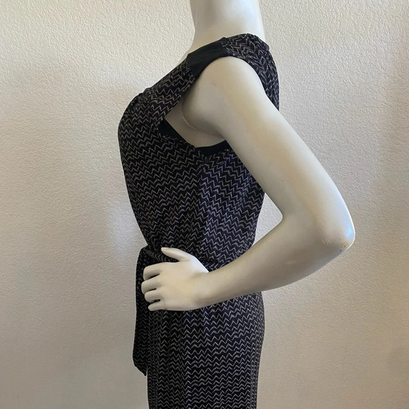 ❤️ Ann Taylor LOFT Womens Dress Sz XSmall Black Beige Chevron Stripes Sleeveless - Picture 7 of 12